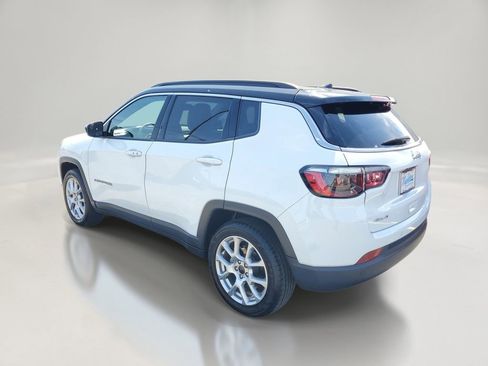 Used 2025 Jeep Compass Limited AWD/4WD image 6