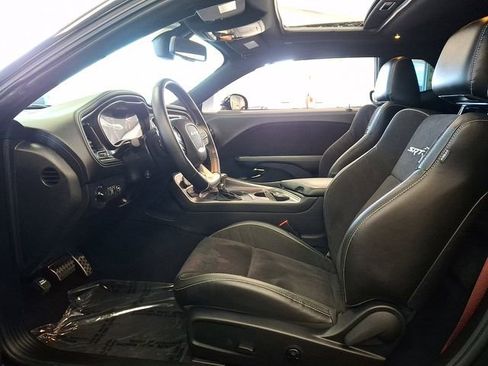 Used 2022 Dodge Challenger SRT Hellcat w/ Plus Package RWD image 13