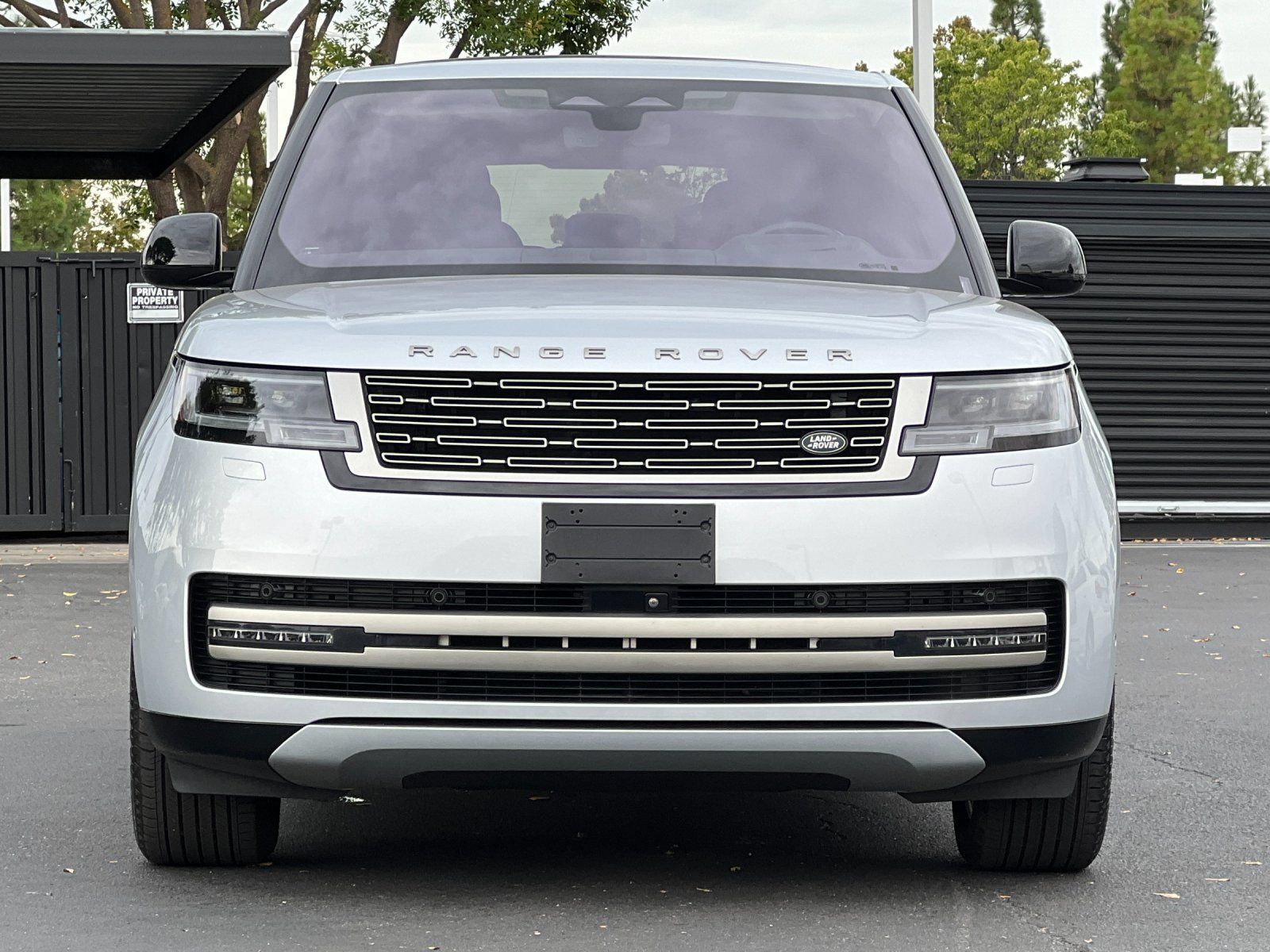 Used 2023 Land Rover Range Rover SE AWD/4WD image 9