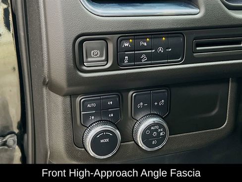 Used 2023 GMC Yukon XL AT4 image 19