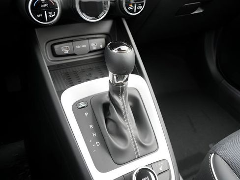 New 2026 Hyundai Venue SEL FWD image 29
