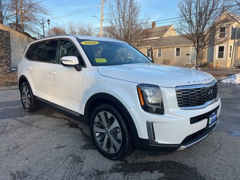 Used 2021 Kia Telluride EX w/ EX Premium Package image 7