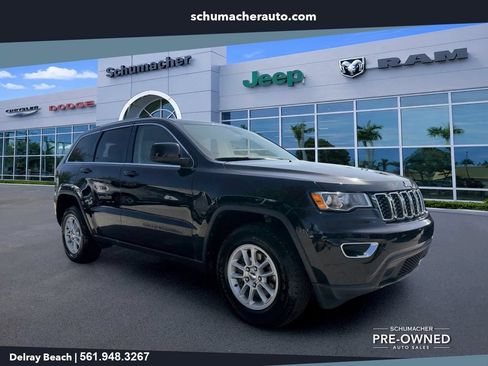 Used 2019 Jeep Grand Cherokee Laredo AWD/4WD image 1