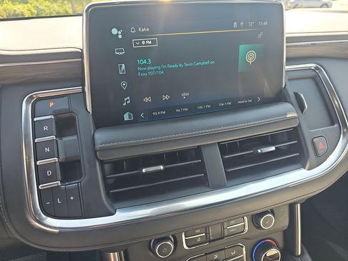 Used 2022 Chevrolet Tahoe Z71 w/ Luxury Package image 19