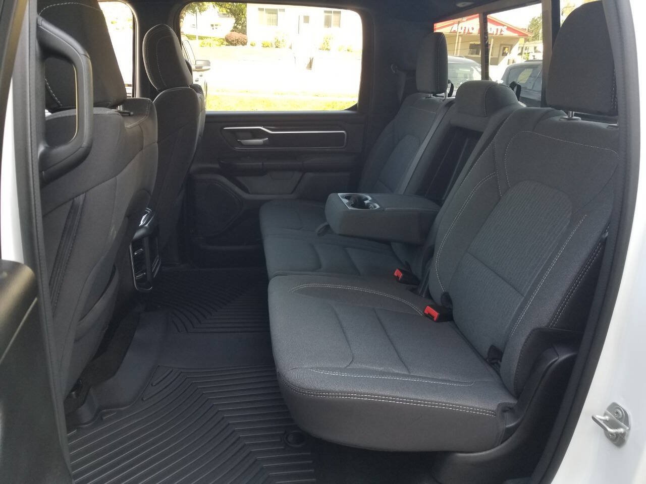 Used 2024 RAM 1500 Big Horn AWD/4WD image 14