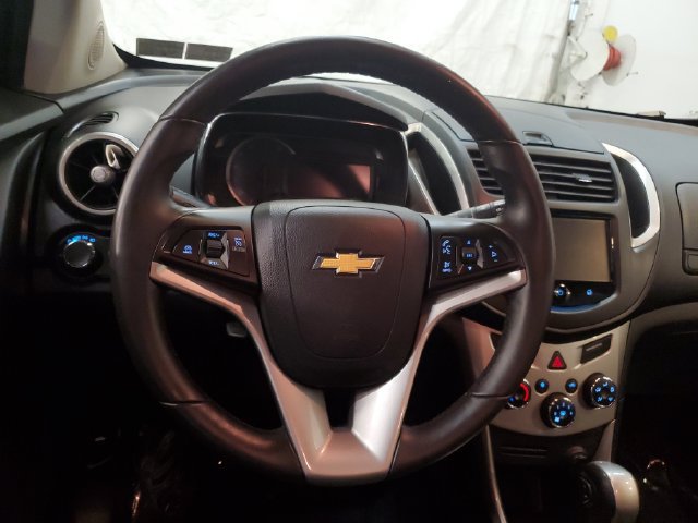 Used 2015 Chevrolet Trax LT w/ LT Plus Package AWD/4WD image 16