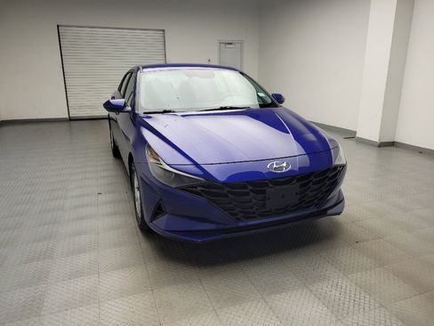 Used 2023 Hyundai Elantra SE FWD image 14