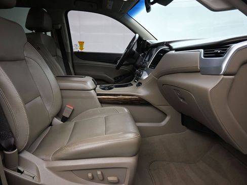 Used 2019 GMC Yukon SLT AWD/4WD image 36