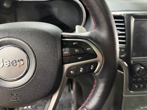 Used 2018 Jeep Grand Cherokee Trailhawk w/ Trailhawk Luxury Group AWD/4WD image 17