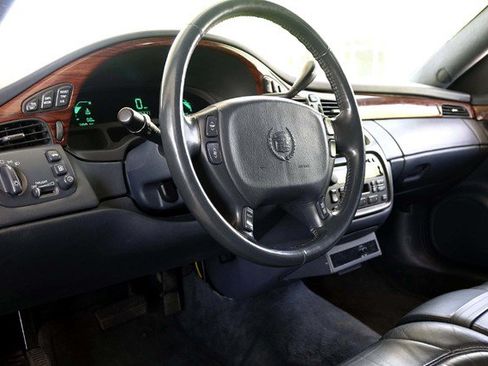 Used 2001 Cadillac De Ville Limousine FWD image 11