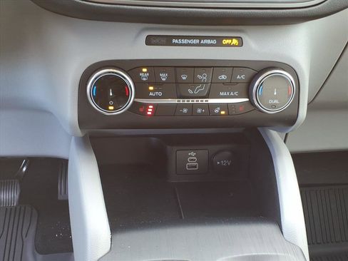 Used 2025 Ford Escape Active w/ Cold Weather Package image 21