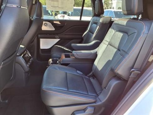 New 2025 Lincoln Aviator Black Label AWD/4WD image 15