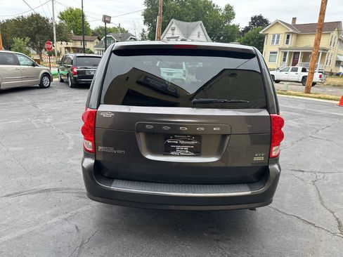 Used 2017 Dodge Grand Caravan GT FWD image 4