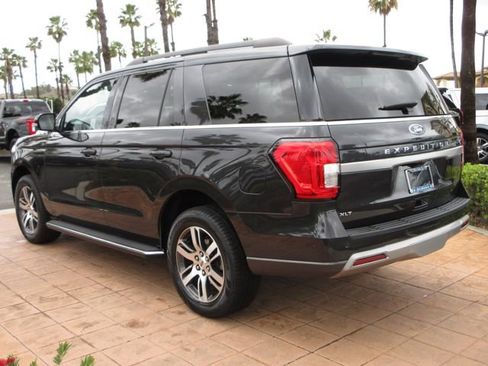 Certified 2023 Ford Expedition XLT image 2