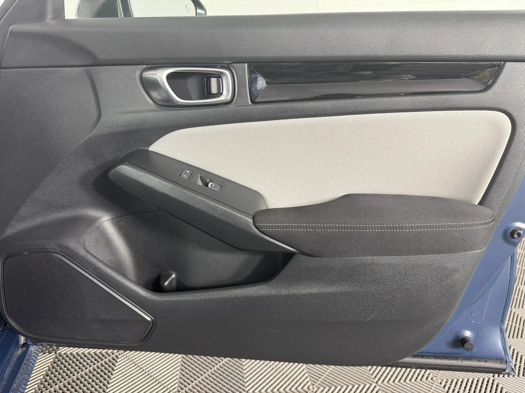 Used 2025 Honda Civic Sport Touring image 38
