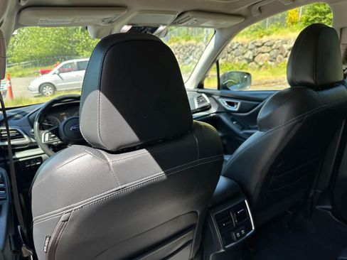Used 2020 Subaru Forester Limited AWD/4WD image 9
