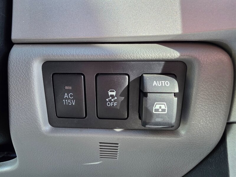 Used 2008 Toyota Sequoia Limited AWD/4WD image 42