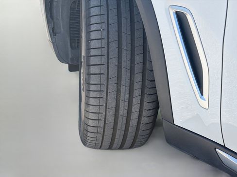 Used 2021 BMW X5 sDrive40i w/ Premium Package image 45