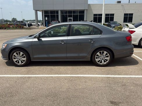 Used 2015 Volkswagen Jetta SE FWD image 16
