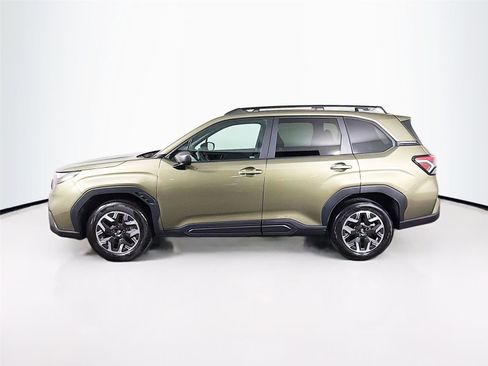 Certified 2026 Subaru Forester Premium AWD/4WD image 4