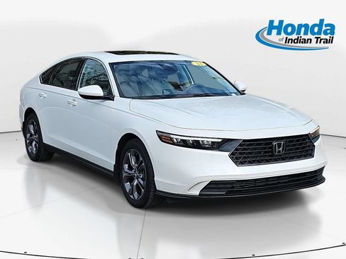 Used 2023 Honda Accord EX image 1