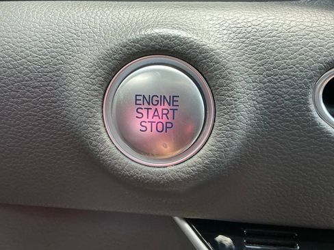 Used 2020 Hyundai Sonata Limited w/ Preferred Accessory Package FWD image 39