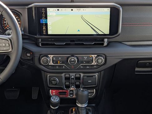 New 2026 Jeep Wrangler Unlimited Rubicon AWD/4WD image 9