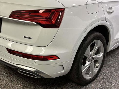 Used 2023 Audi Q5 2.0T Premium Plus w/ Premium Plus Package AWD/4WD image 9