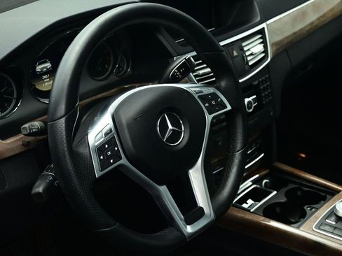 Used 2012 Mercedes-Benz E 350 4MATIC Sedan image 20