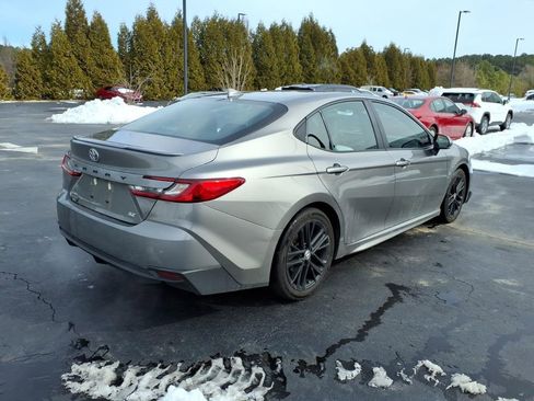 Used 2025 Toyota Camry SE w/ Multimedia Upgrade Package image 3