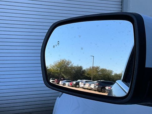 Used 2024 Ford Edge SEL image 20