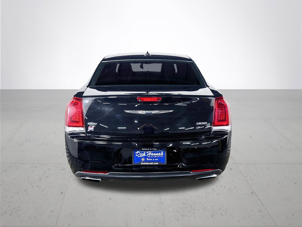 Used 2016 Chrysler 300 S AWD/4WD image 7