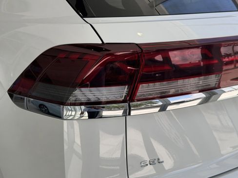 New 2026 Volkswagen Atlas Cross Sport SEL Premium R-Line AWD/4WD image 7