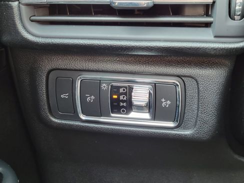 Used 2022 Lincoln Corsair Reserve AWD/4WD image 14