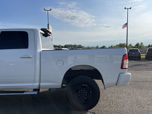 Used 2022 RAM 2500 Tradesman w/ Chrome Appearance Group image 9
