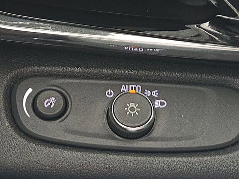 Used 2025 Buick Envista Sport Touring FWD image 23