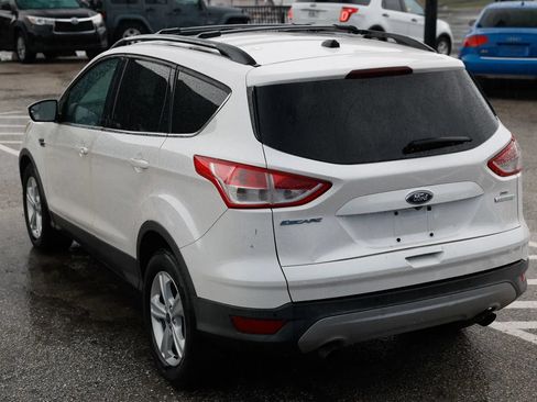 Used 2014 Ford Escape SE w/ Equipment Group 201A FWD image 3