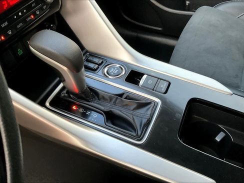 Used 2024 Mitsubishi Eclipse Cross SE image 15