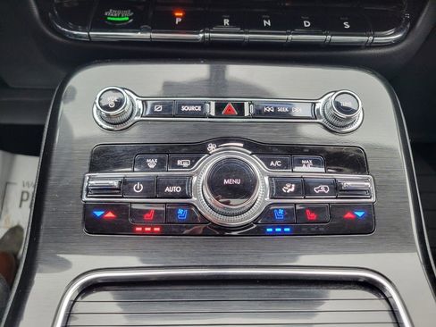 Certified 2023 Lincoln Nautilus Reserve image 7