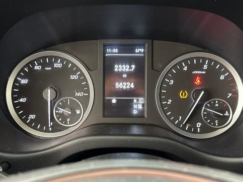Used 2021 Mercedes-Benz Metris Passenger image 29