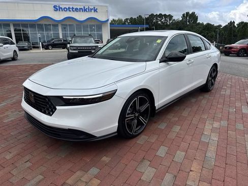Certified 2023 Honda Accord Sport image 10