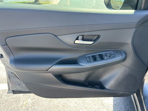 New 2026 Nissan Sentra SV w/ SV Convenience Package FWD image 17