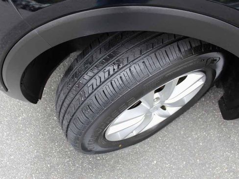Used 2017 Kia Sorento AWD image 34