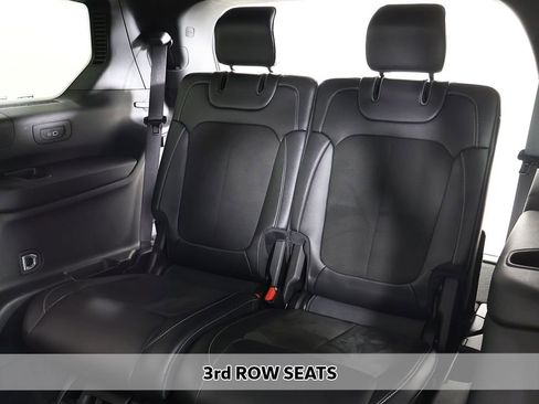 Used 2023 Jeep Grand Cherokee L Laredo AWD/4WD image 8
