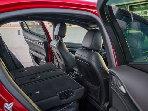 Used 2020 Alfa Romeo Stelvio Quadrifoglio image 55