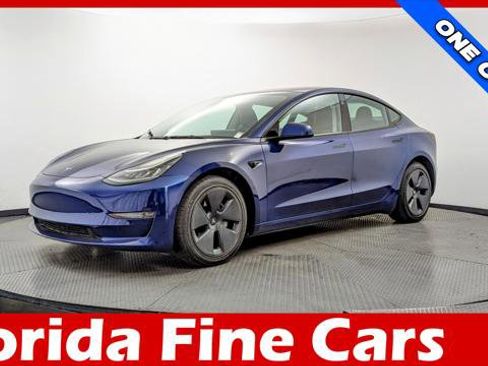 Used 2022 Tesla Model 3 Long Range AWD/4WD image 1