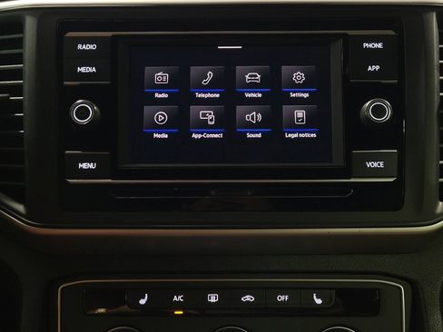 Used 2022 Volkswagen Atlas Cross Sport SE FWD image 25