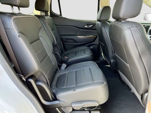Used 2023 GMC Acadia Denali w/ Denali Ultimate Package AWD/4WD image 31