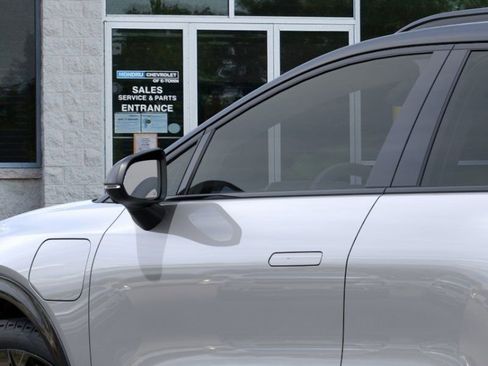 New 2026 Chevrolet Equinox EV RS image 12