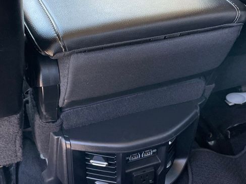 Used 2024 RAM 2500 Laramie AWD/4WD image 25